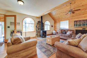 Rustic Truckee Cabin Retreat with Community Pool! Truckee